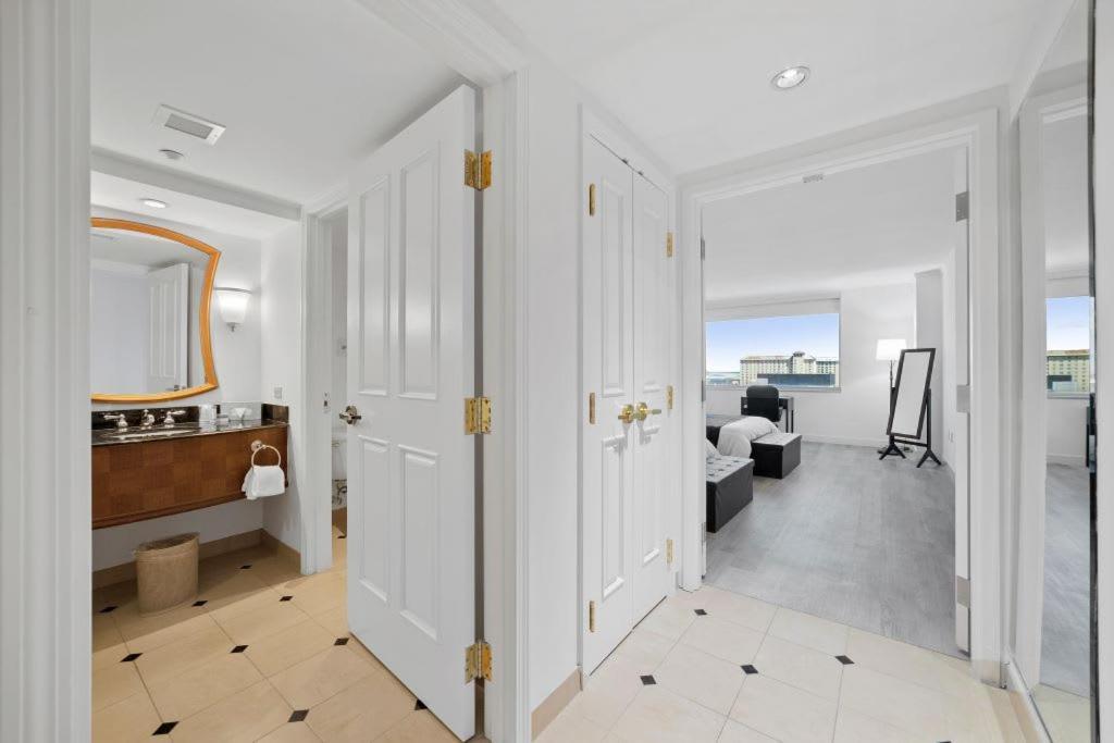 Astonishing Ocean Front Condo Cozysuites At Showboat Atlantic City Exterior foto