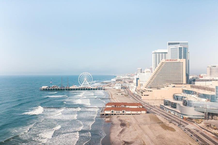 Astonishing Ocean Front Condo Cozysuites At Showboat Atlantic City Exterior foto
